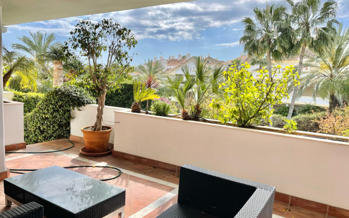 Квартира 175 кв.м с садом на Золотой Миле у моря