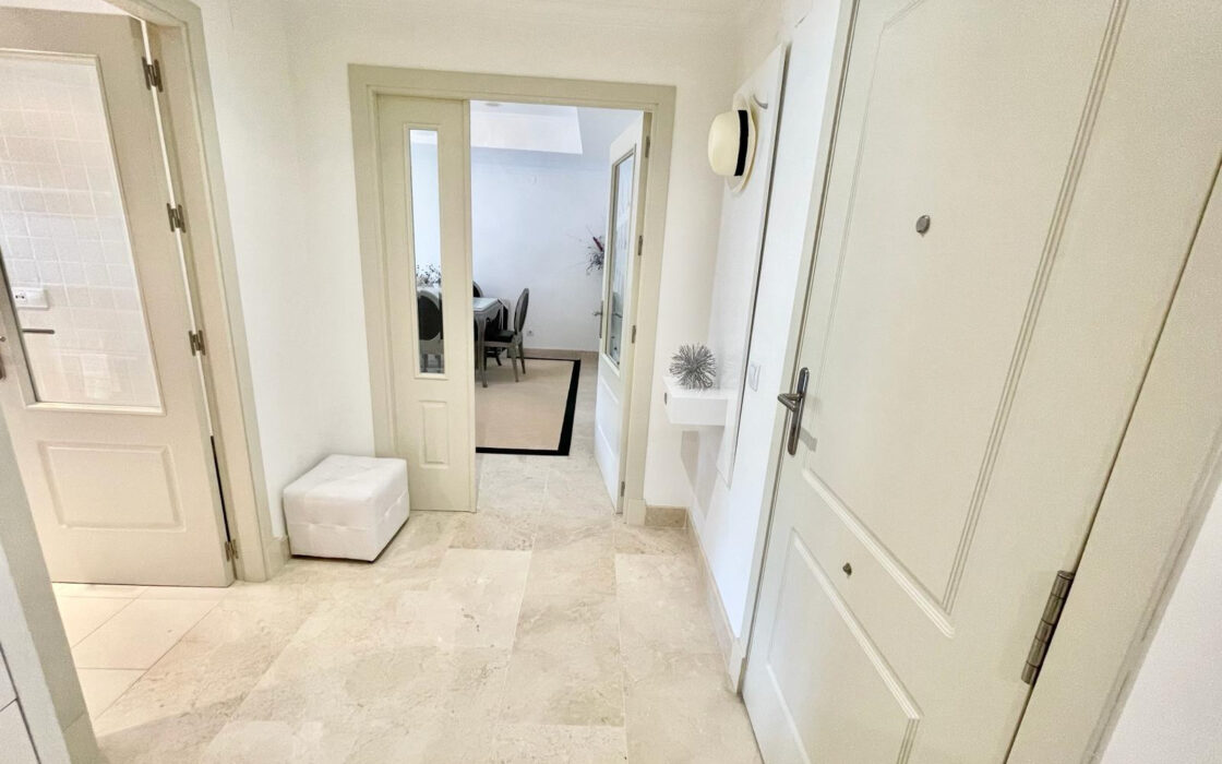 Квартира 175 кв.м с садом на Золотой Миле у моря