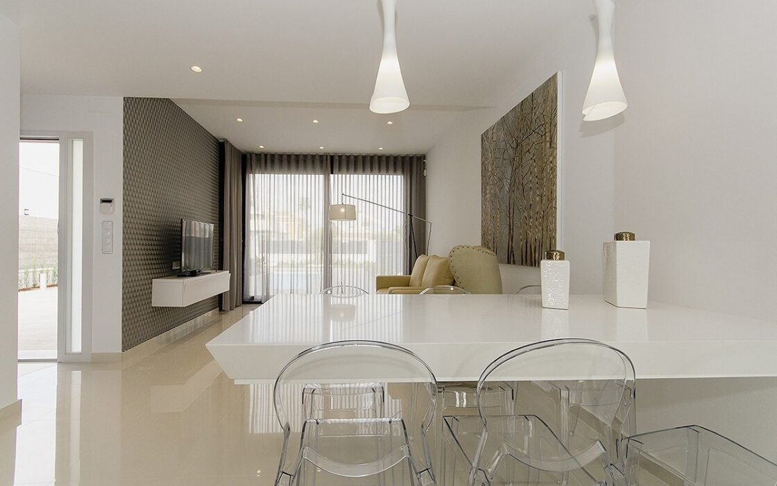 Нова вілла в Playa Honda з басейном 1 км від моря