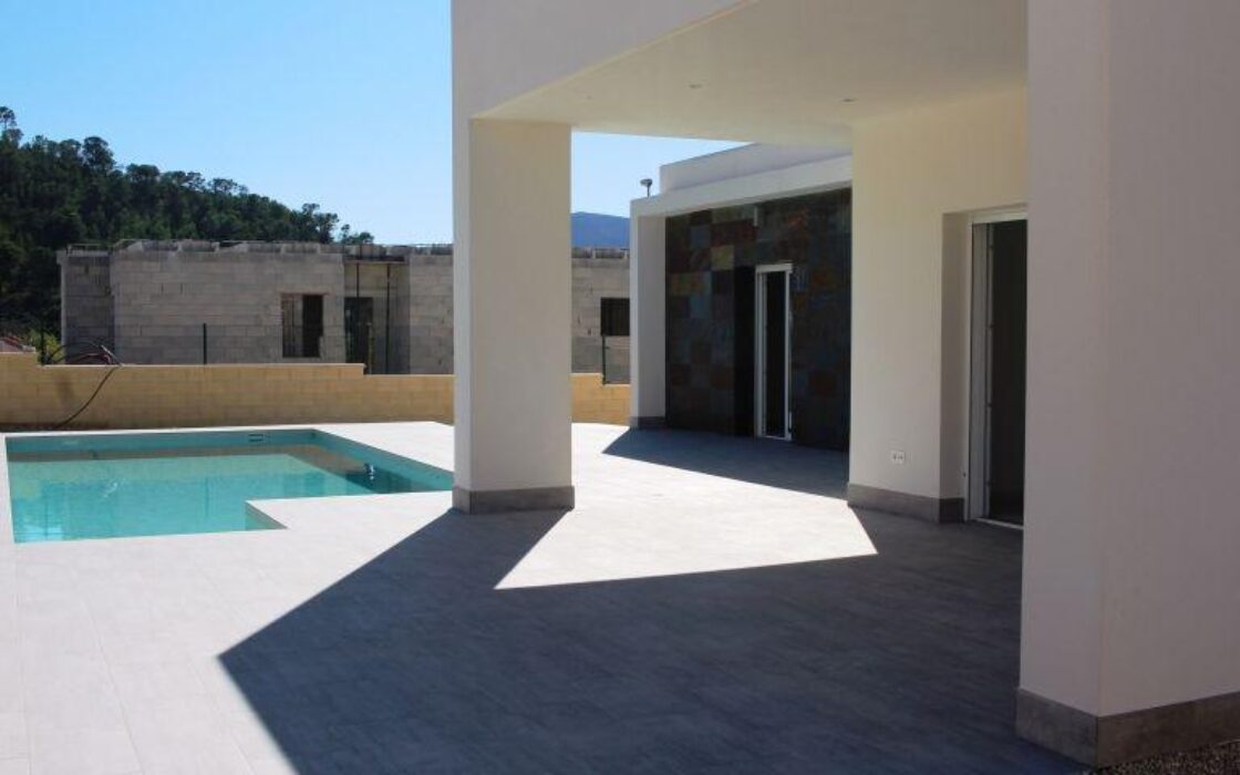 Вілла з басейном 3 спальні в Ла Романе 134 кв.м біля моря