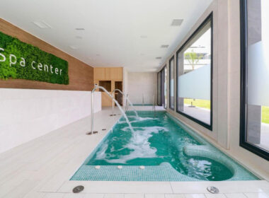 Квартира с террасой в Михас Коста, 105 кв.м, море рядом