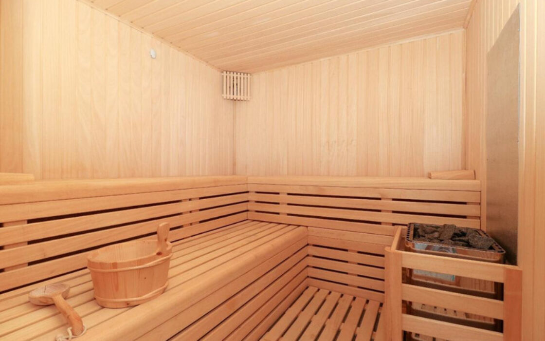 Квартира с террасой в Михас Коста, 105 кв.м, море рядом