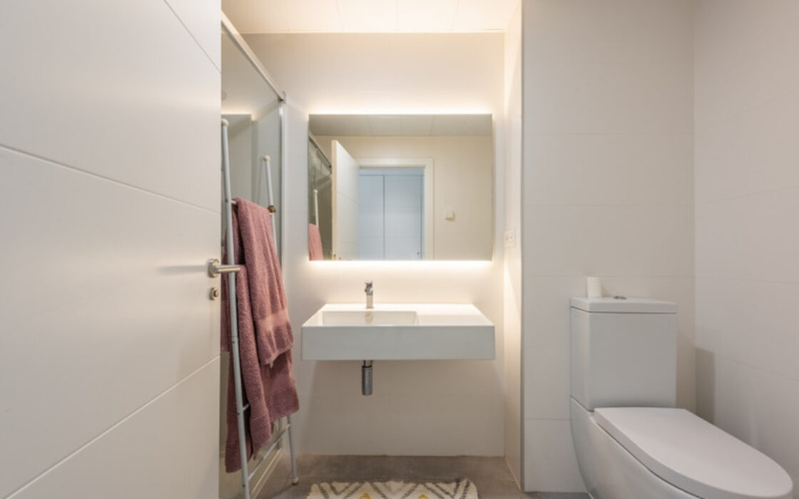 Квартира с террасой в Михас Коста, 105 кв.м, море рядом