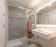 Квартира с террасой в Михас Коста, 105 кв.м, море рядом