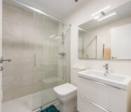 Квартира с террасой в Михас Коста, 105 кв.м, море рядом