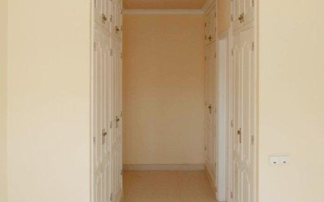 Розкішна вілла в Ла-Манзі, 465 кв.м, з видом на море