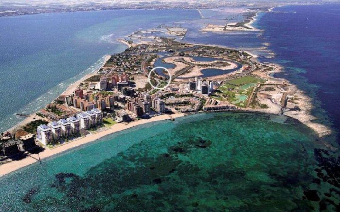 Розкішна вілла в Ла-Манзі, 465 кв.м, з видом на море