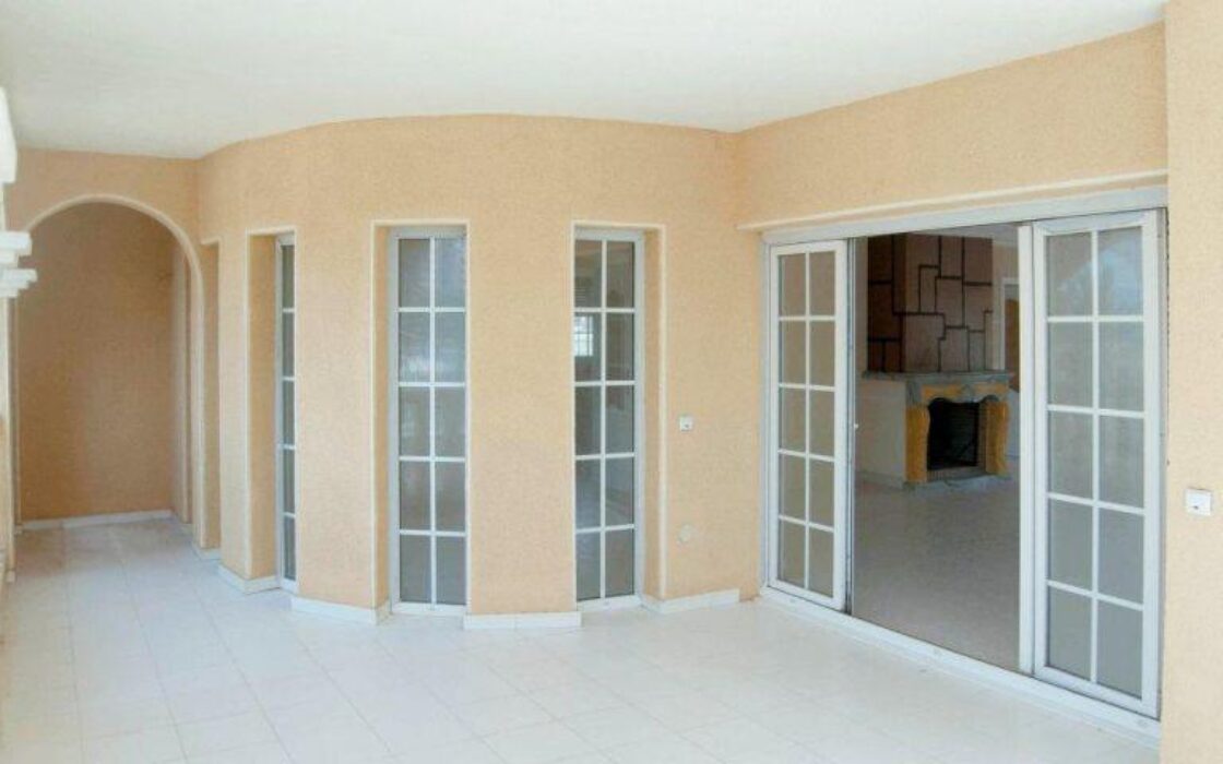 Розкішна вілла в Ла-Манзі, 465 кв.м, з видом на море