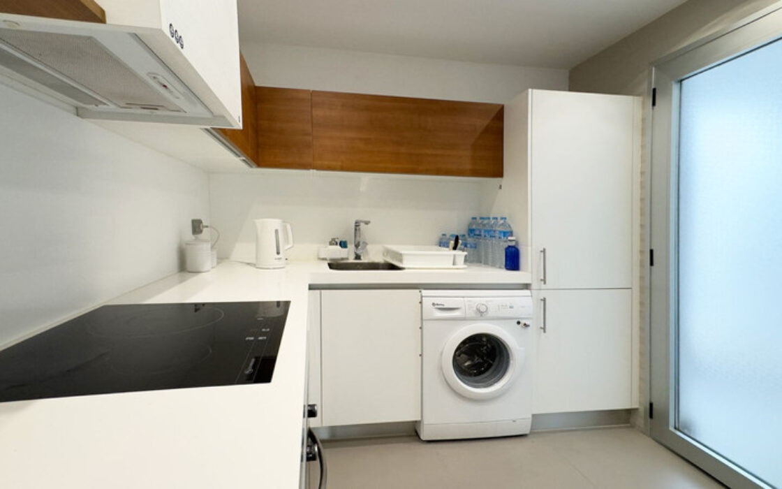 Квартира с террасой в Сан Педро де Алькантара 106 кв.м