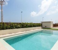 Будинок біля моря в Торрев’єсі з терасою та приватним басейном