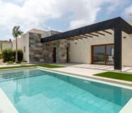 Будинок біля моря в Торрев’єсі з терасою та приватним басейном