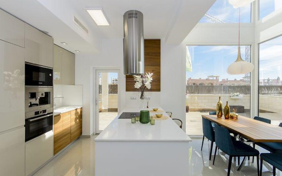 Вилла с частным бассейном в Сьюдад-Кесаде 101 кв.м