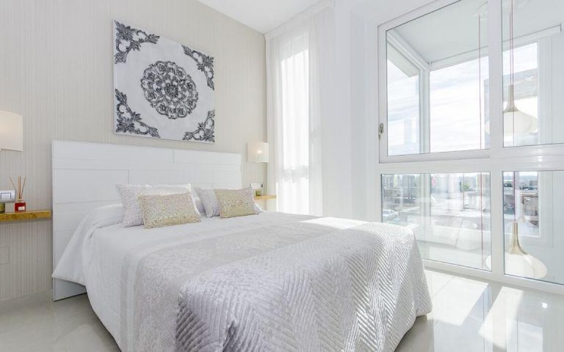 Вилла с частным бассейном в Сьюдад-Кесаде 101 кв.м