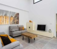 Дом в Дайя Нуэва с бассейном, 3 спальни, терраса 18 кв.м