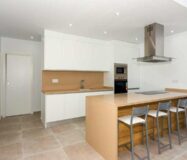 Дом в Дайя Нуэва с бассейном, 3 спальни, терраса 18 кв.м