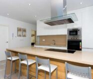 Дом в Дайя Нуэва с бассейном, 3 спальни, терраса 18 кв.м