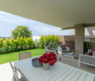 Квартира 2 спальни в Эстепоне с террасой у гольф-поля