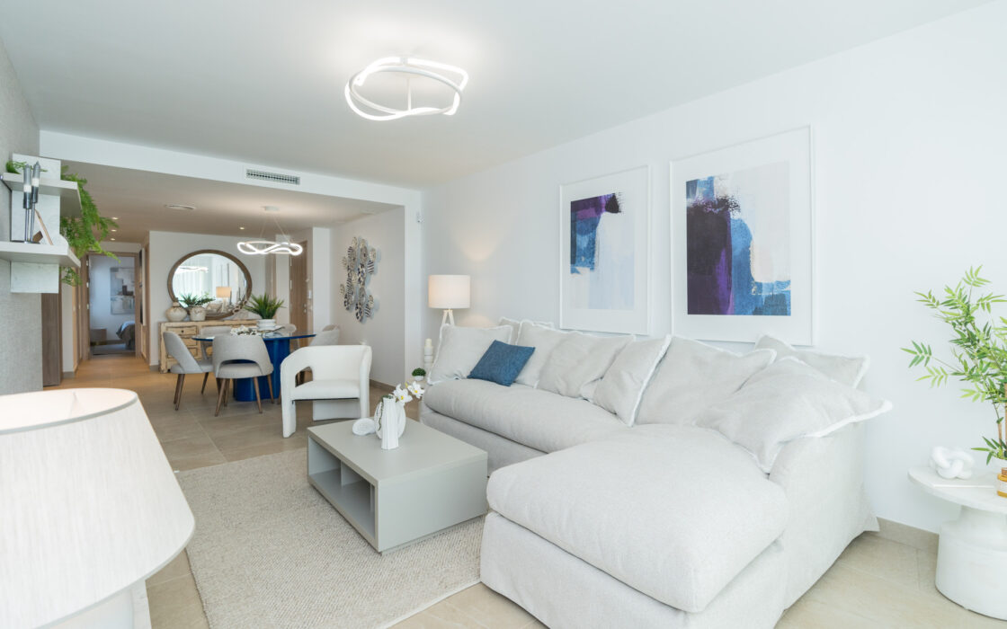 Квартира 2 спальни в Эстепоне с террасой у гольф-поля