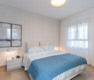 Квартира 2 спальни в Эстепоне с террасой у гольф-поля