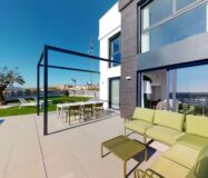 Автономні вілли біля моря в Аліканті з басейном 118 кв.м