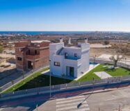 Автономні вілли біля моря в Аліканті з басейном 118 кв.м