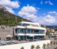 Нові вілли в Кальпе з видом на море та терасою 410 кв.м