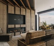 Дизайнерская вилла 250 кв.м с видом на море в Рохалесе