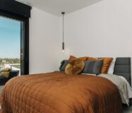 Дизайнерская вилла 250 кв.м с видом на море в Рохалесе