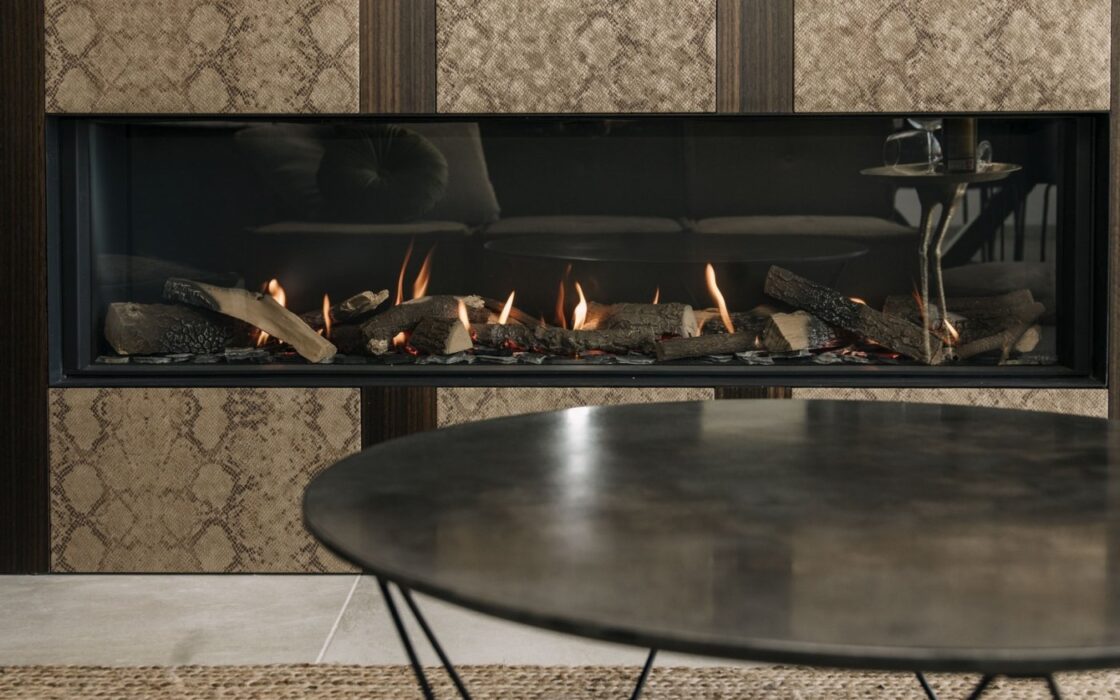 Дизайнерская вилла 250 кв.м с видом на море в Рохалесе