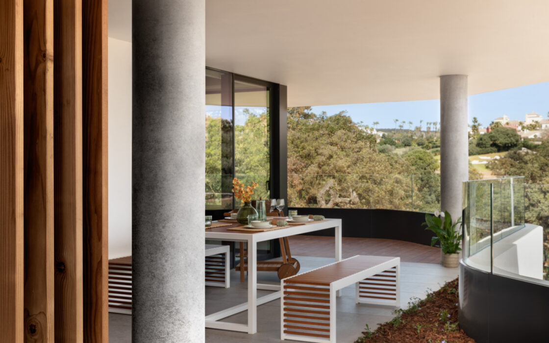 Трехкомнатная квартира с террасой в Сотогранде 195 кв.м