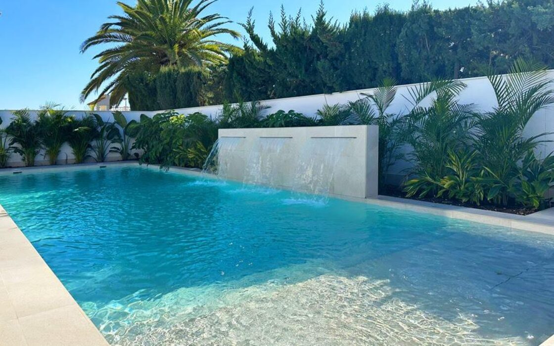 Вилла в Ориуэла Коста 216 кв.м у моря з видом і басейном