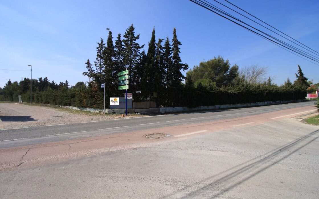 Будинок в Оріуела Коста з терасою та басейном 200 кв.м