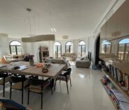 Будинок у Сьюдад-Кесада 244 кв.м з видом на море та терасою