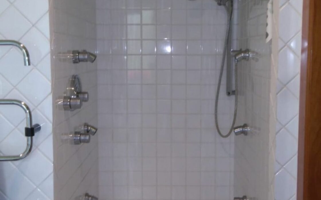 Вілла з басейном у Баньерес-де-Мариола, 4 спальні