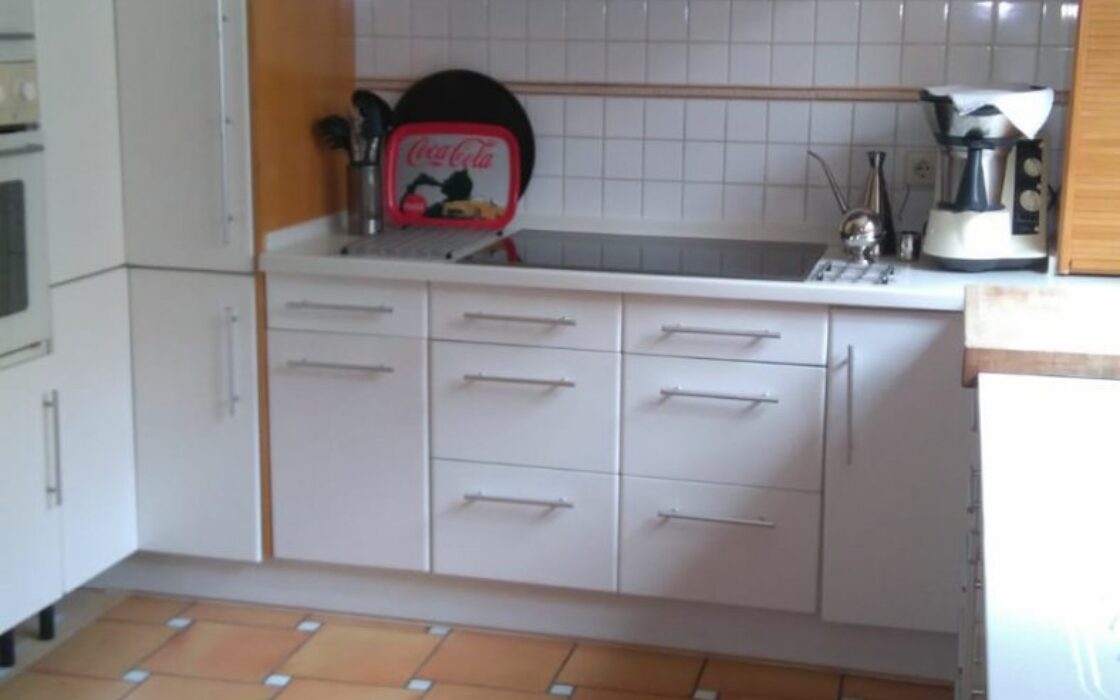 Вілла з басейном у Баньерес-де-Мариола, 4 спальні