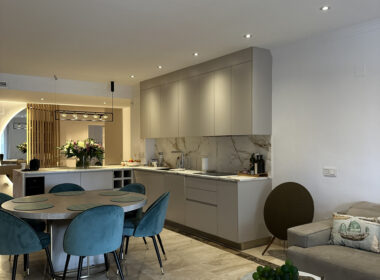 Четырехкомнатная квартира в Новой Золотой Миле с террасой