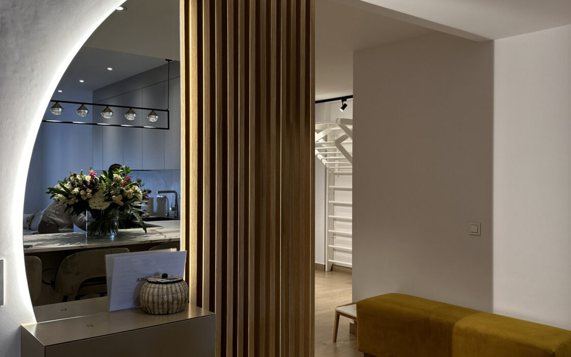 Четырехкомнатная квартира в Новой Золотой Миле с террасой