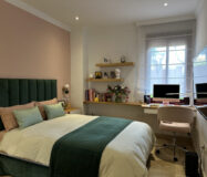 Четырехкомнатная квартира в Новой Золотой Миле с террасой