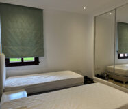 Четырехкомнатная квартира в Новой Золотой Миле с террасой