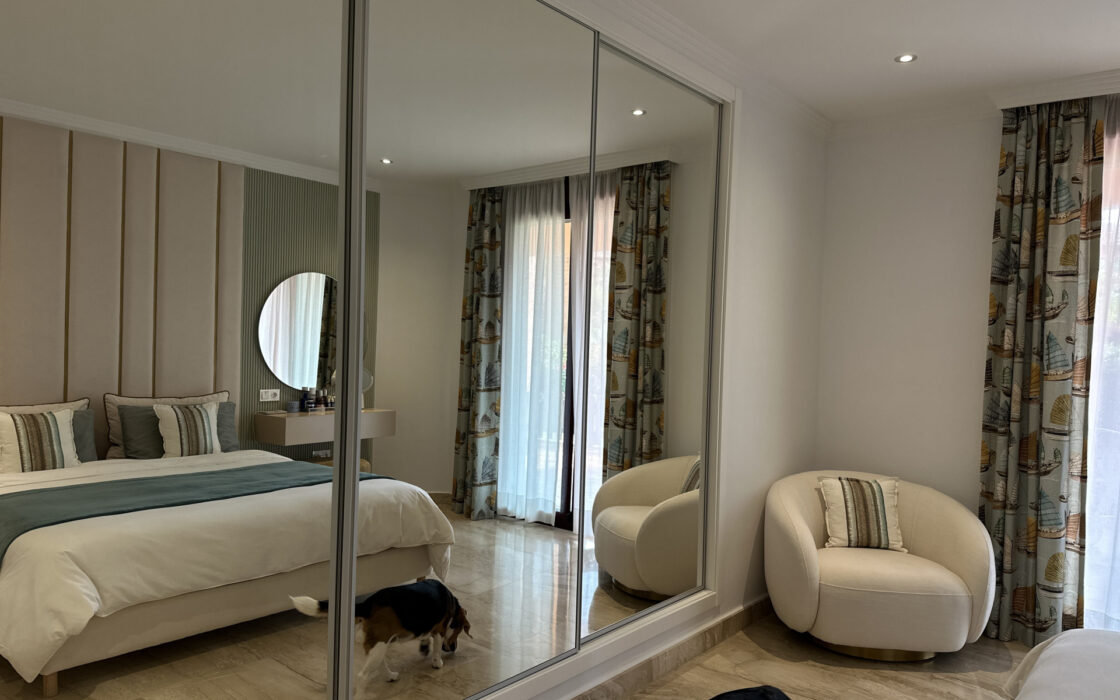 Четырехкомнатная квартира в Новой Золотой Миле с террасой