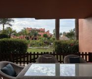 Четырехкомнатная квартира в Новой Золотой Миле с террасой