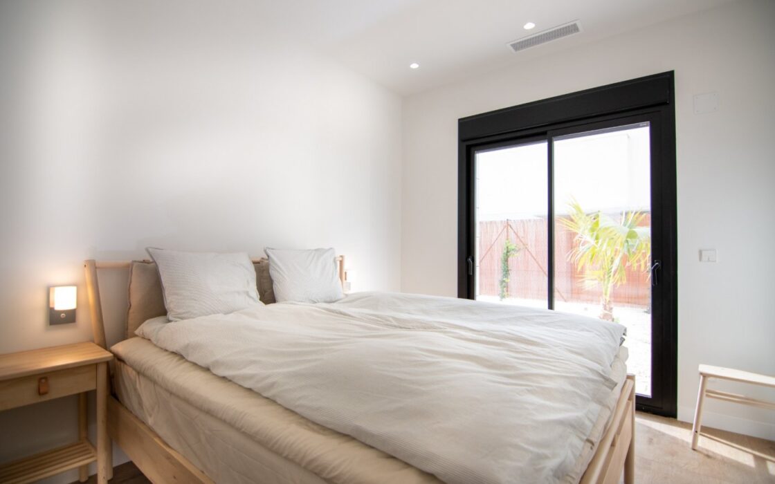 Вілли в Лос-Монтесинос з приватним басейном та терасою