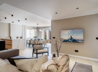 Квартира на первом этаже в Новой Андалусии с террасой 117 кв.м