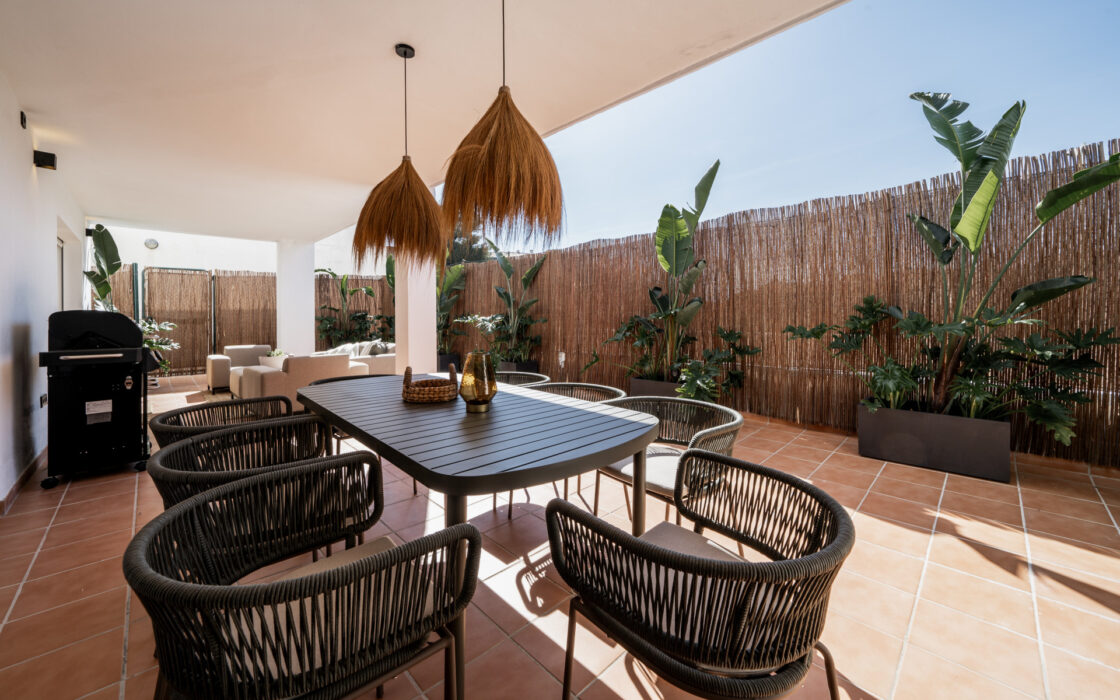 Квартира на первом этаже в Новой Андалусии с террасой 117 кв.м