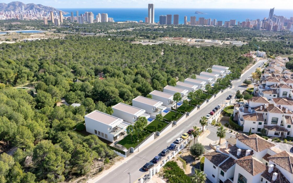 Вілла у Фінестраті з терасами та видами на море 214 кв.м