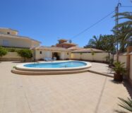 Вілла з басейном в Кабо Роиг, 276 кв.м, 4 спальні