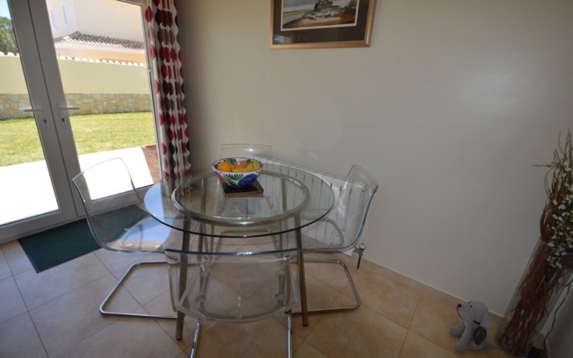 Вілла з басейном в Кабо Роиг, 276 кв.м, 4 спальні