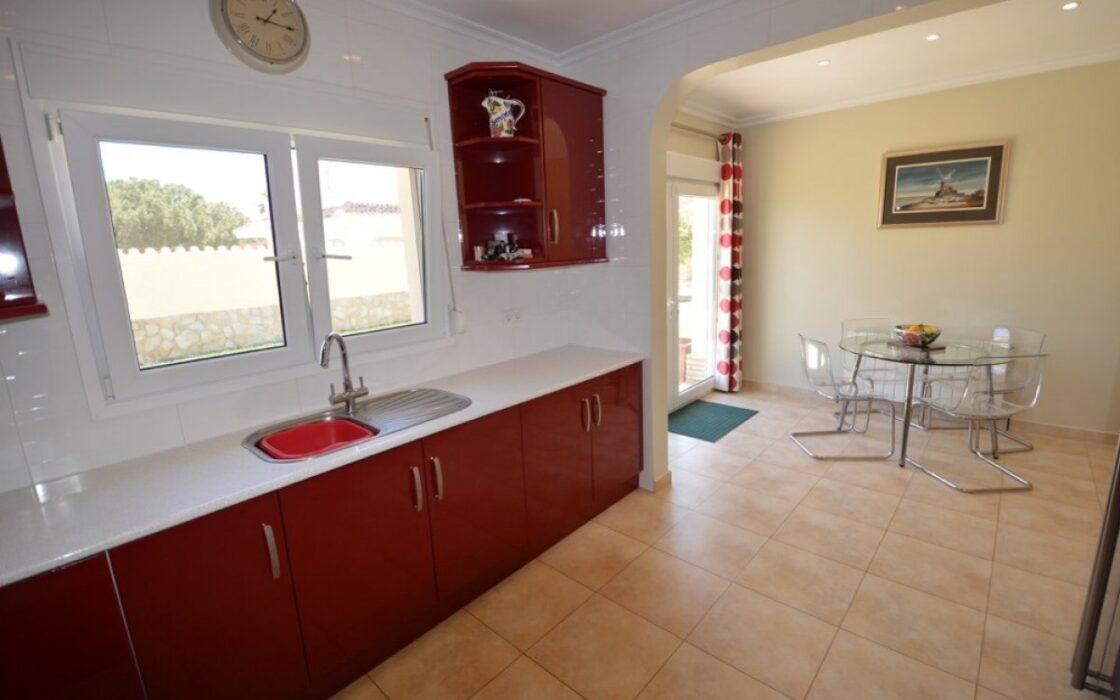 Вілла з басейном в Кабо Роиг, 276 кв.м, 4 спальні