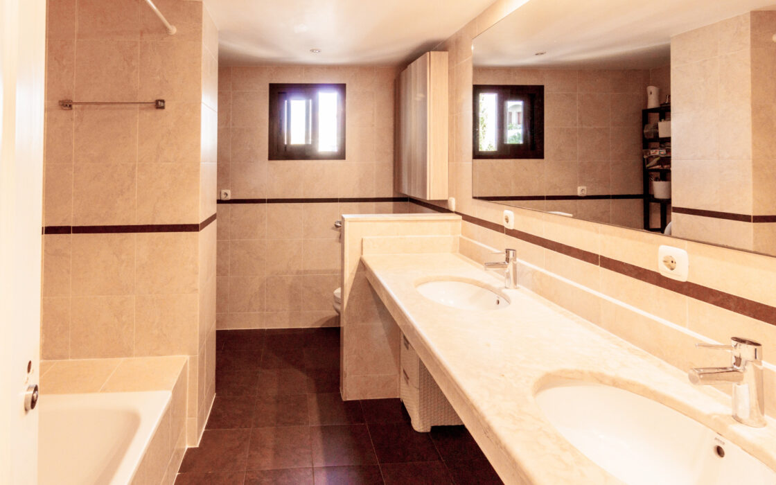 Уникальная квартира с террасой в Golden Mile 145 кв.м 4 комнаты