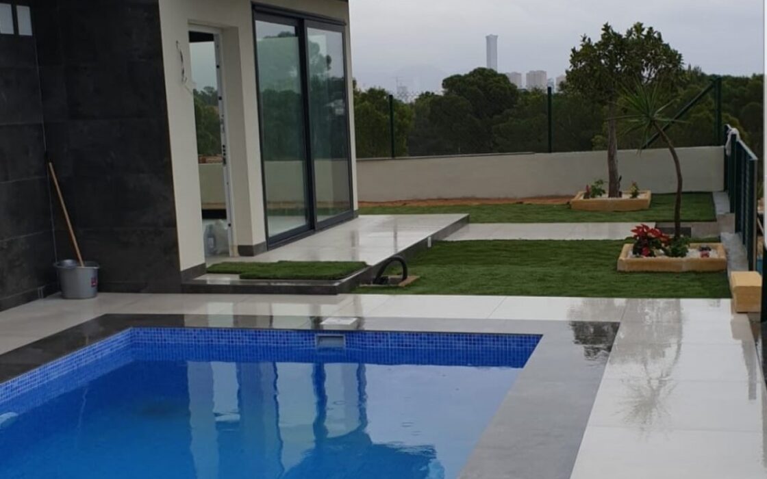 Вілли з видом на море в Фінестраті 110 кв.м з терасою